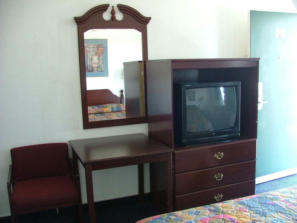 American Budget Inn And Suites-Modesto Eksteriør bilde