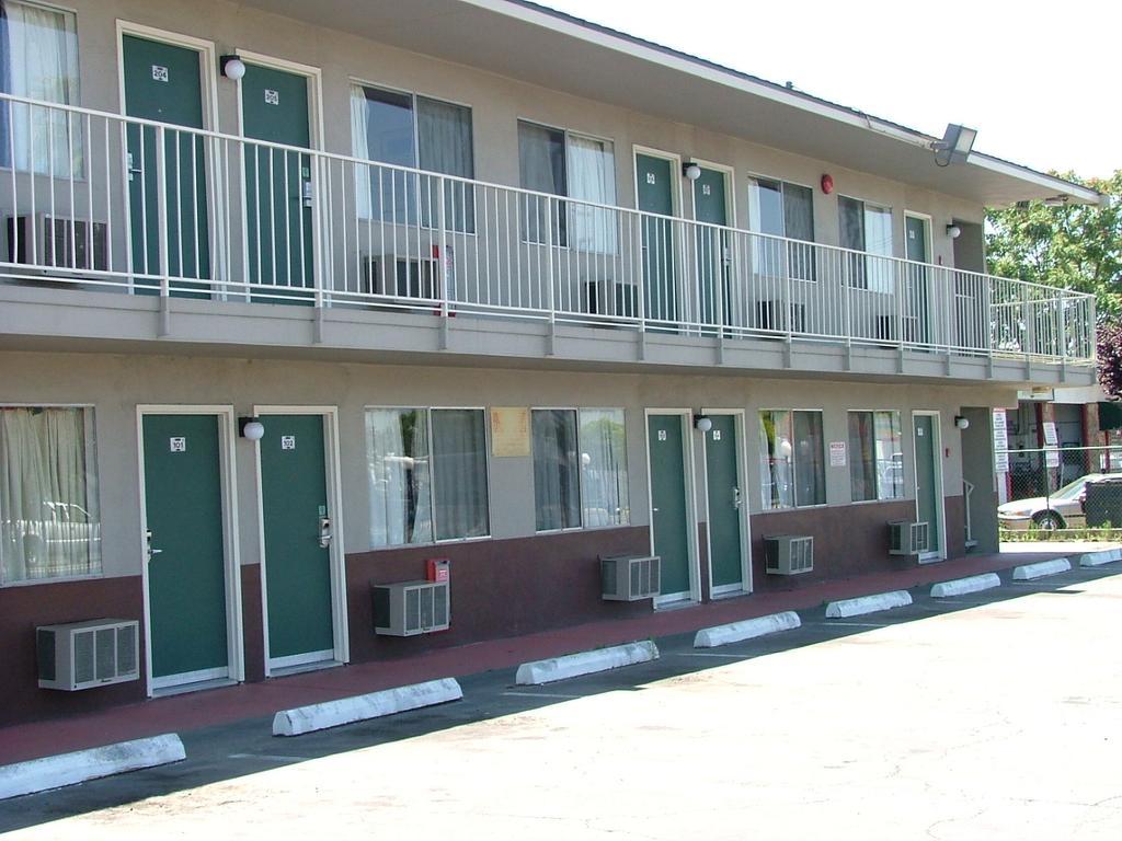 American Budget Inn And Suites-Modesto Eksteriør bilde